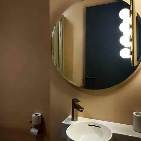 Eze Beach Residence Эз