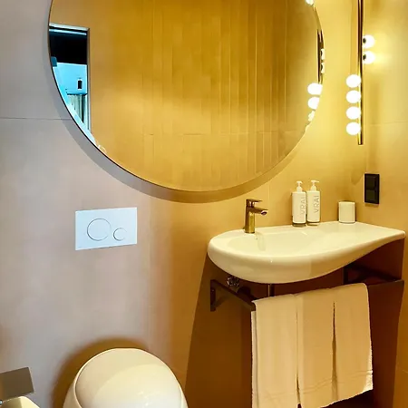 Eze Beach Residence Эз