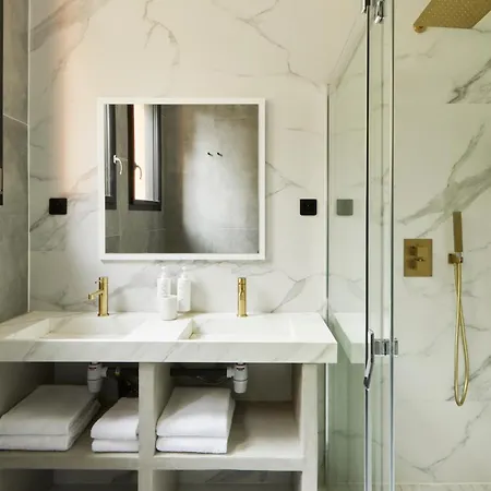 Eze Beach Residence Апартаменты Эз