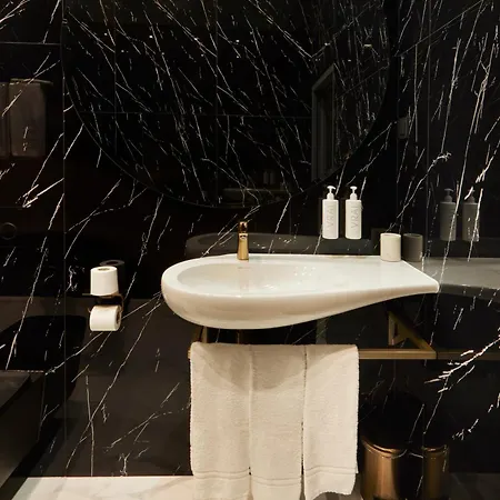 Eze Beach Residence Апартаменты *