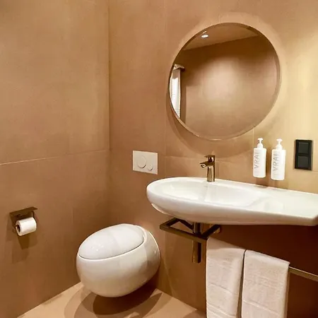 Eze Beach Residence Apartman *