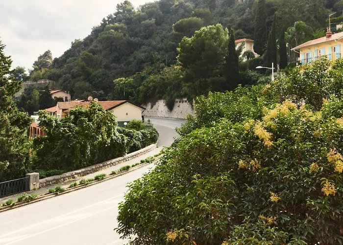 Eze Beach Residence *