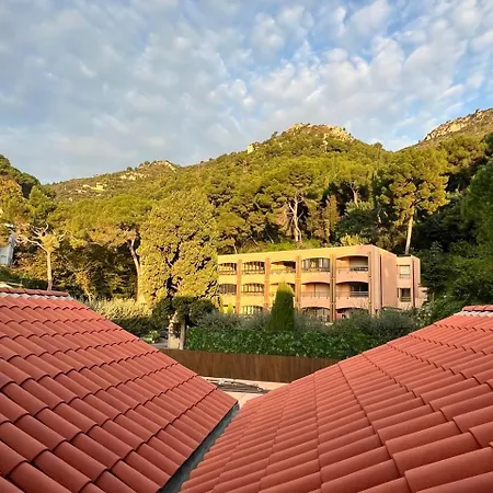 Eze Beach Residence *