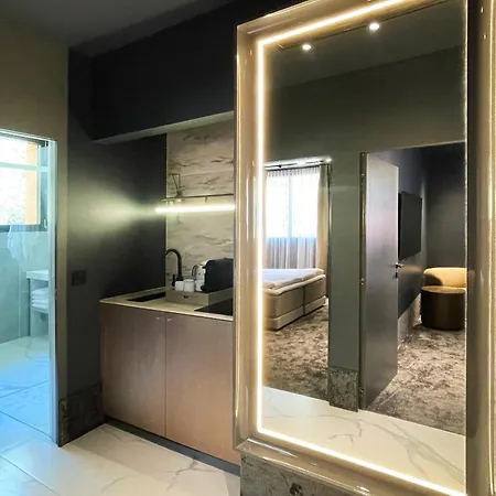 Eze Beach Residence 艾日