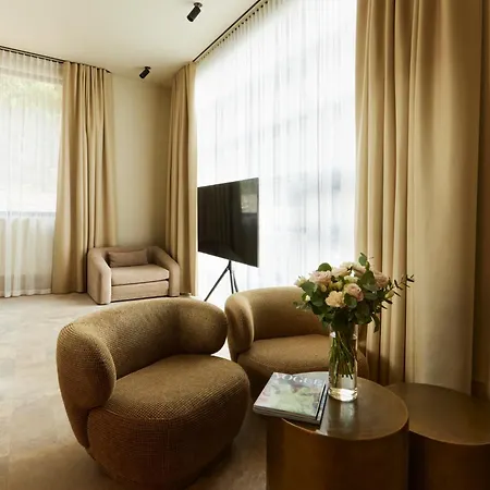 アパート Eze Beach Residence *