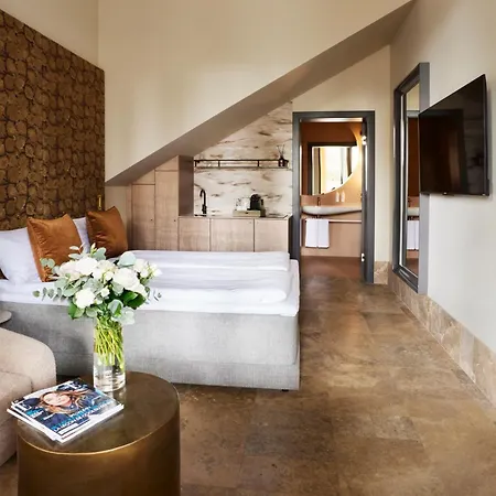 公寓 Eze Beach Residence *